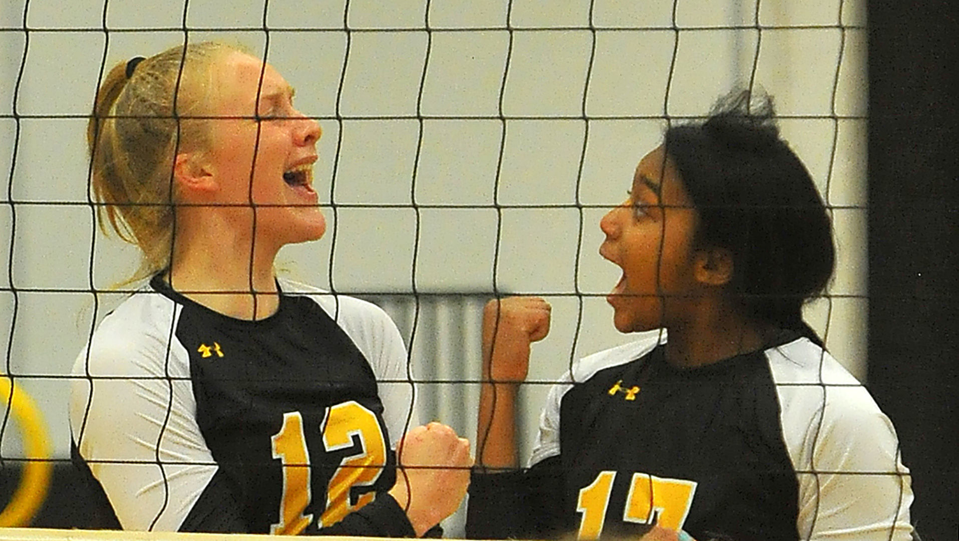 Davenport North vs Bettendorf volleyball